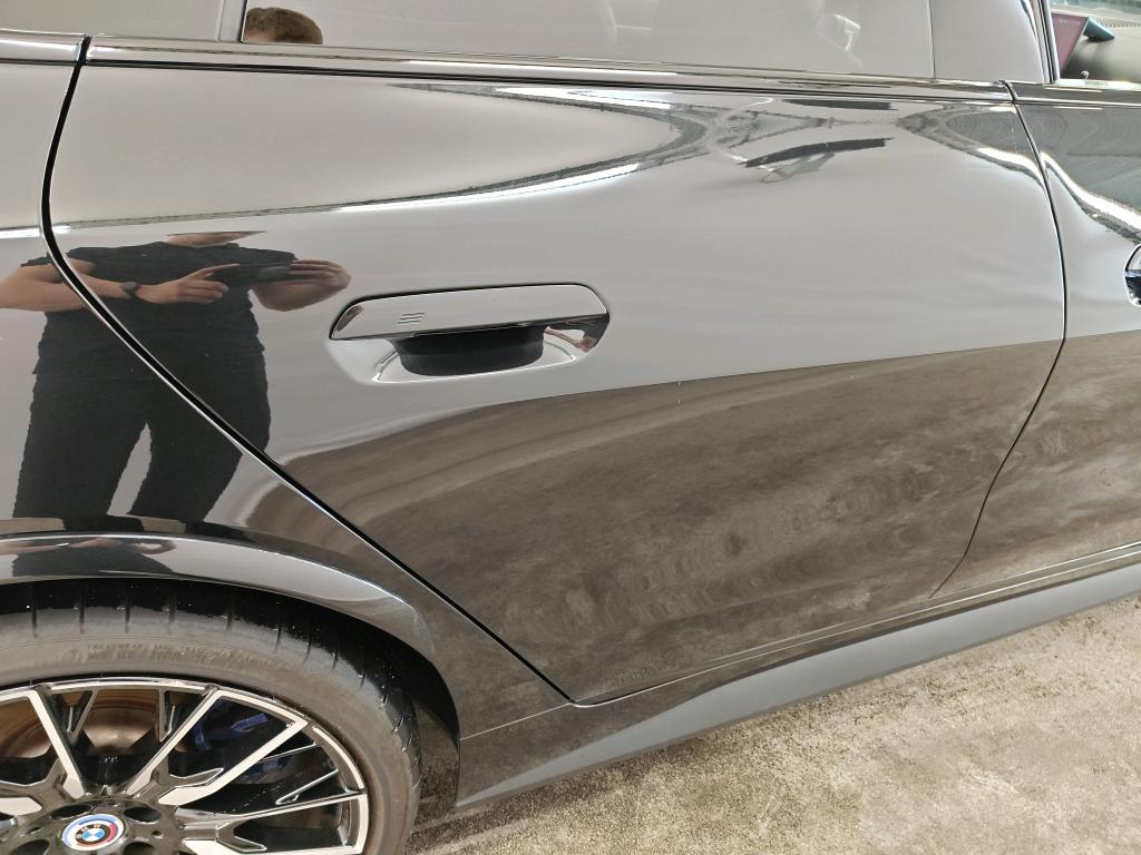 Foto 18 van BMW i4