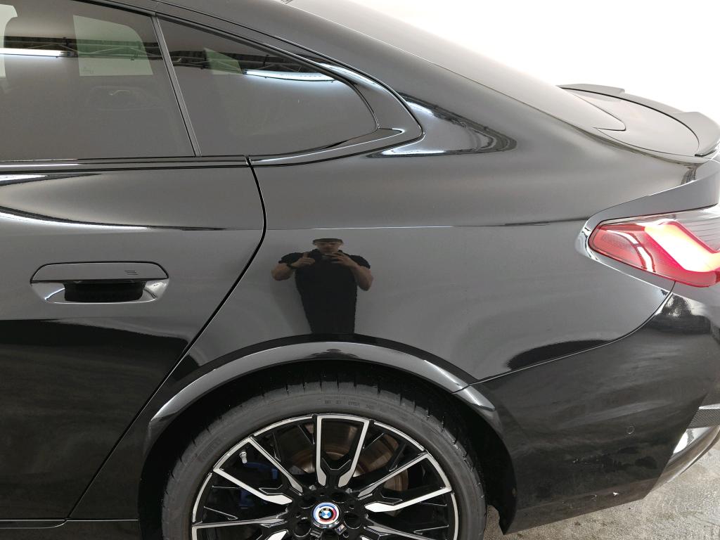 Foto 19 van BMW i4