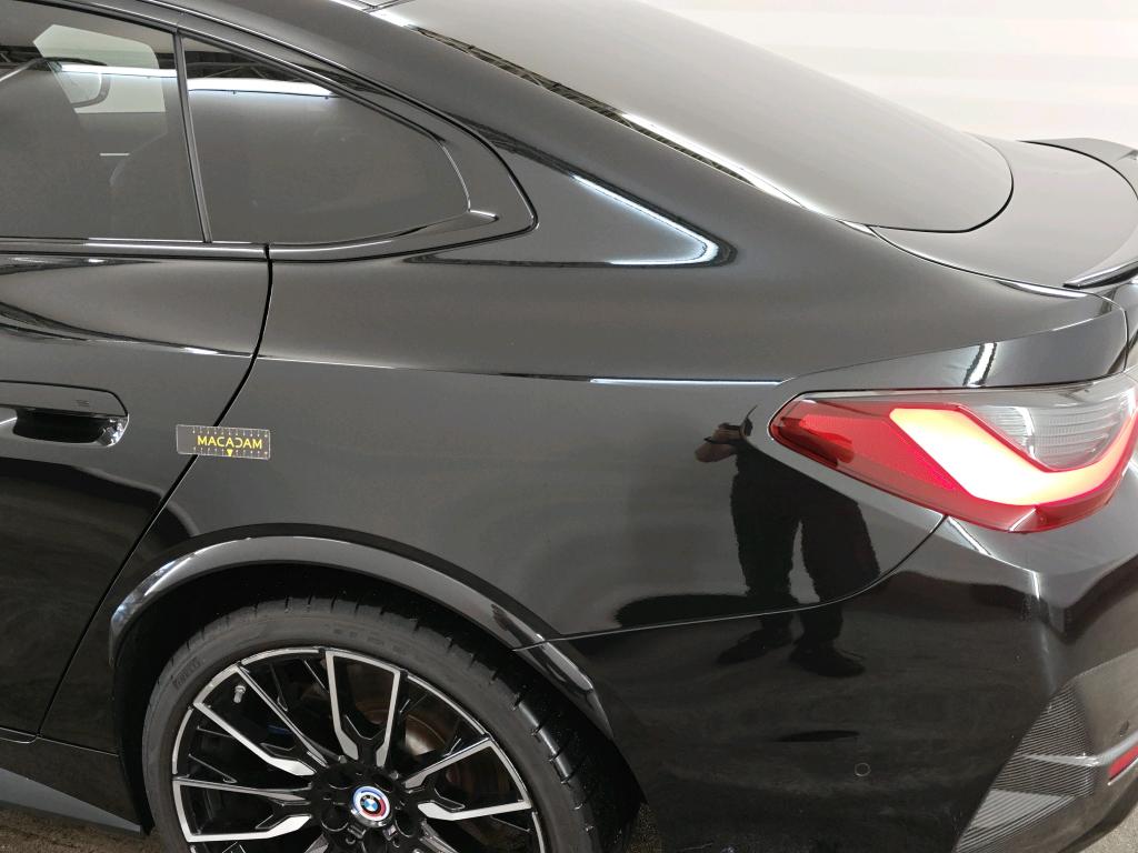 Foto 32 van BMW i4