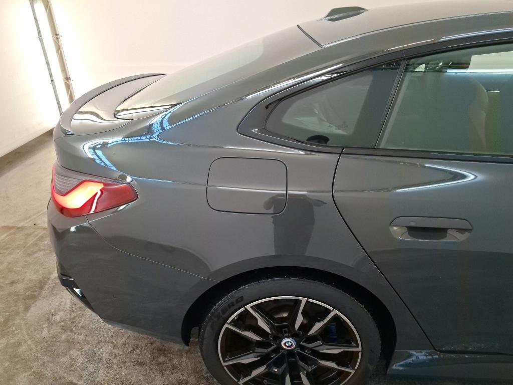 Foto 26 van BMW i4