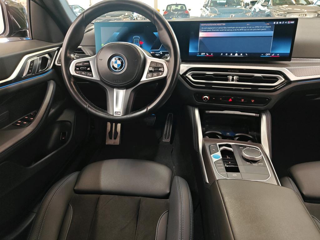 Photo 20 of BMW i4