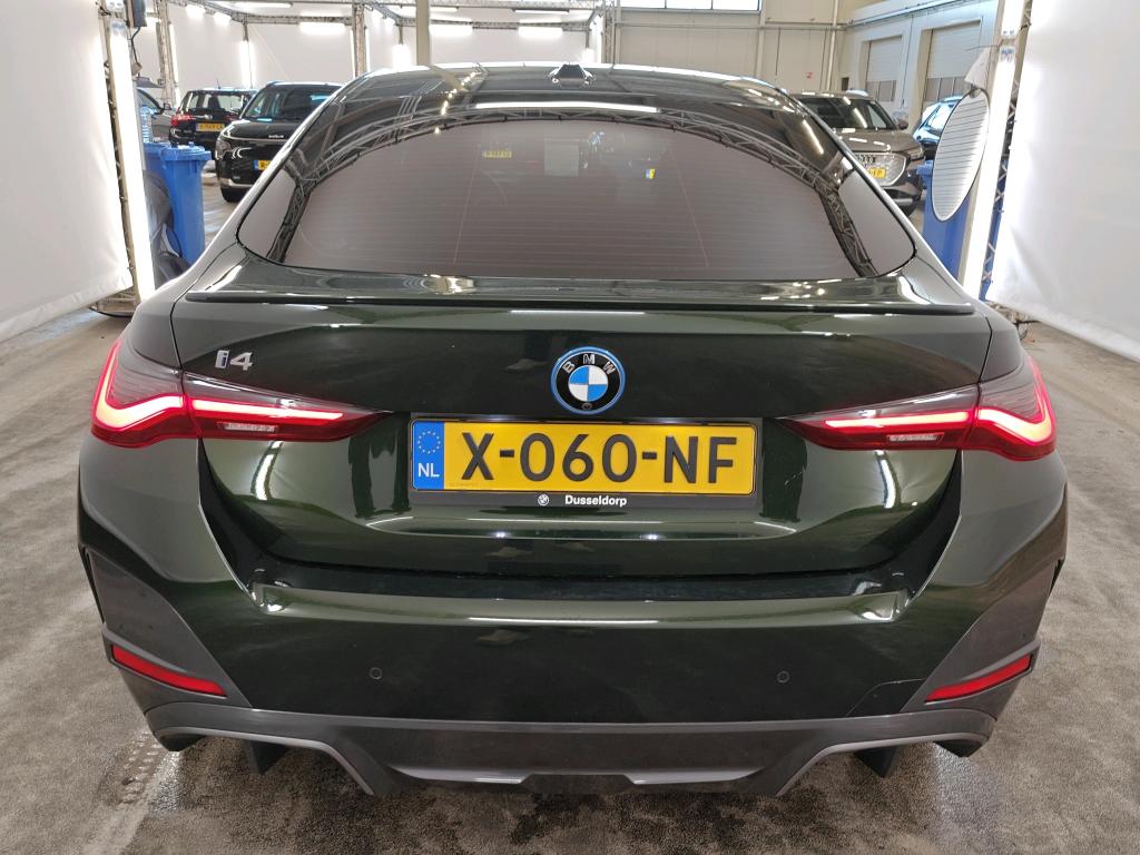 Photo 26 of BMW i4