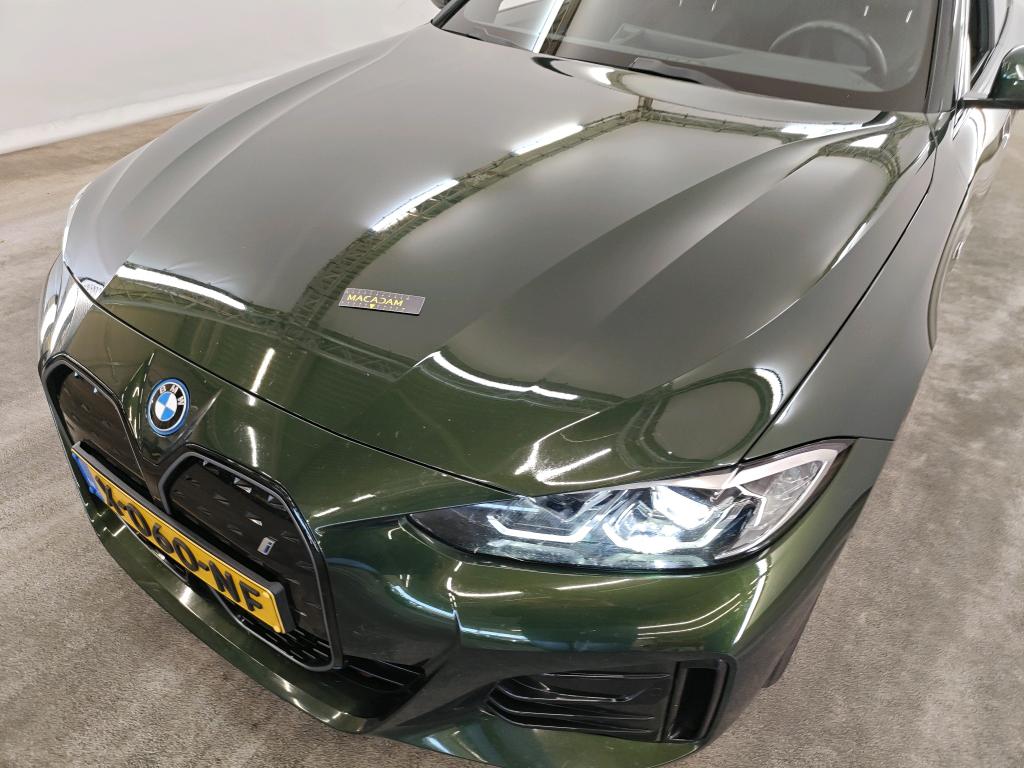 Photo 32 of BMW i4