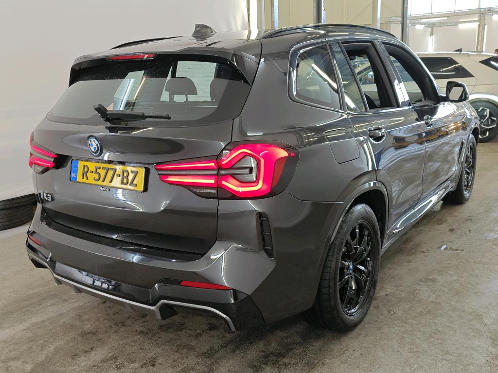 Foto 2 van BMW ix3