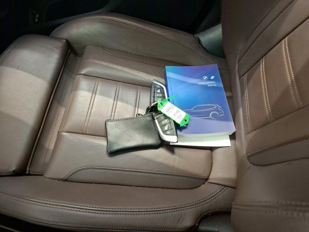 Foto 4 van BMW ix3