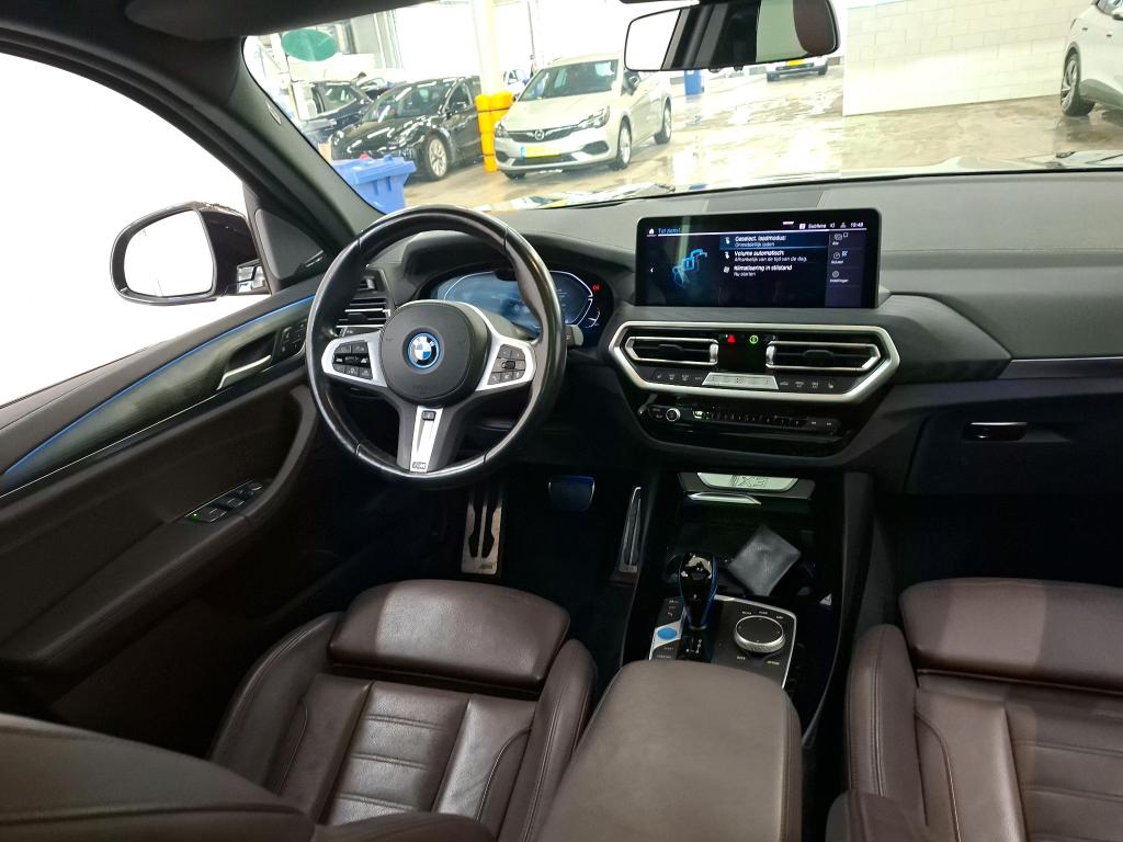 Foto 26 van BMW ix3