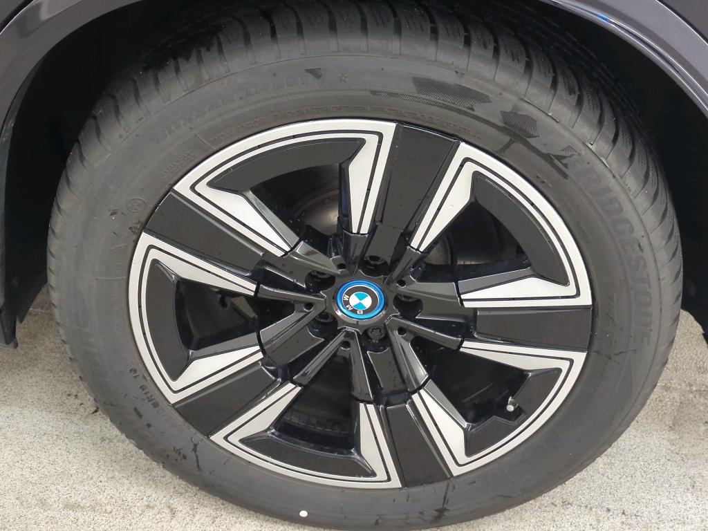 Foto 13 van BMW ix3