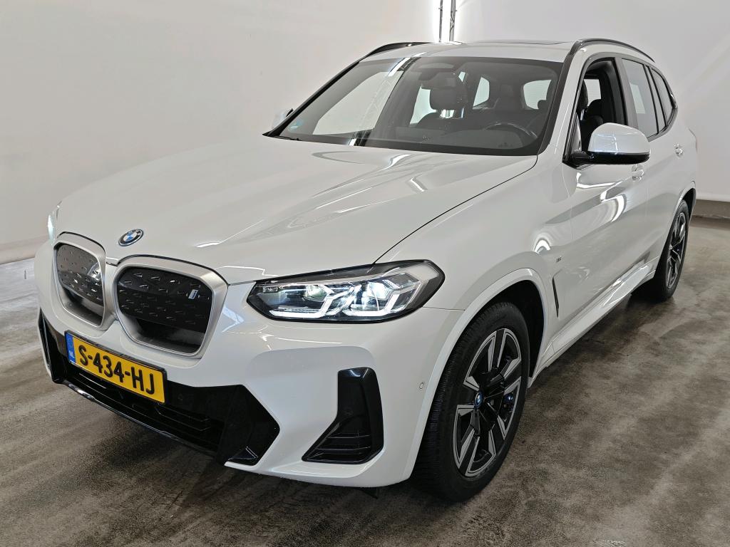 Foto 2 van BMW ix3