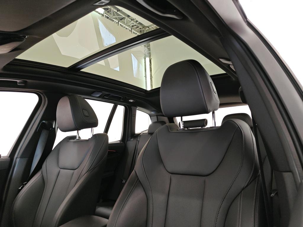 Foto 11 van BMW ix3