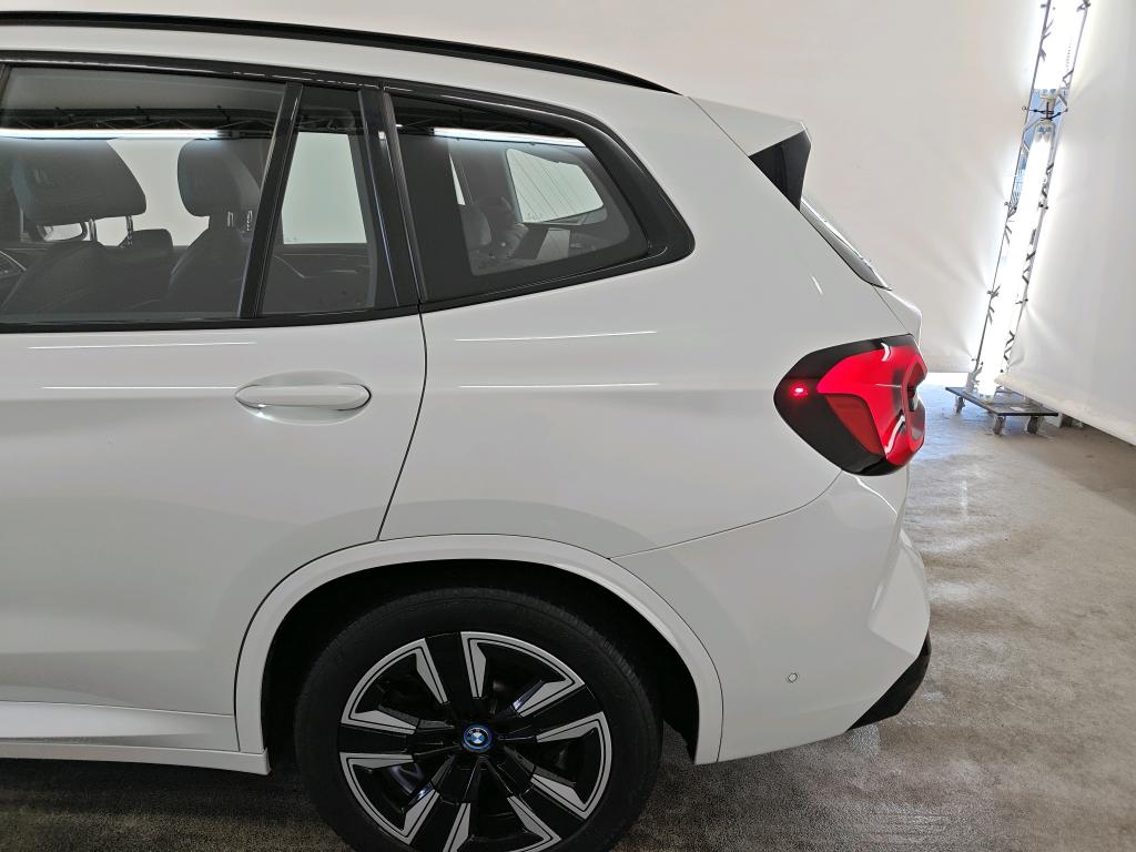 Foto 24 van BMW ix3