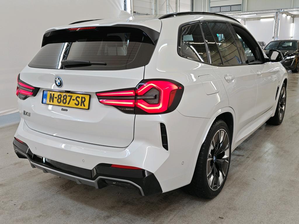 Foto 2 van BMW ix3