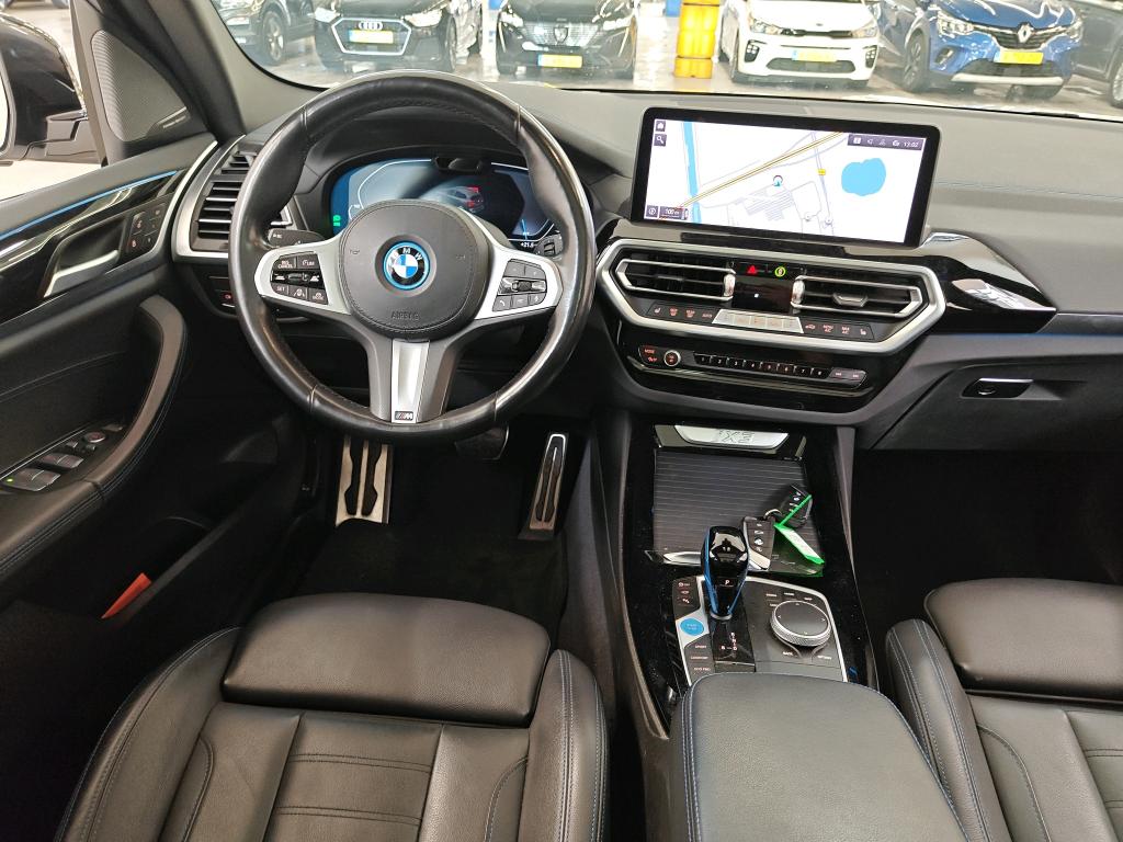 Foto 13 van BMW ix3
