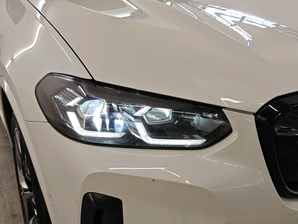 Foto 17 van BMW ix3