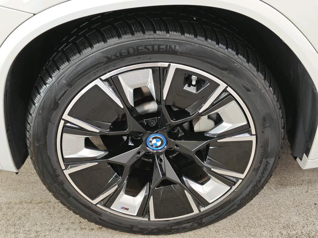 Foto 31 van BMW ix3