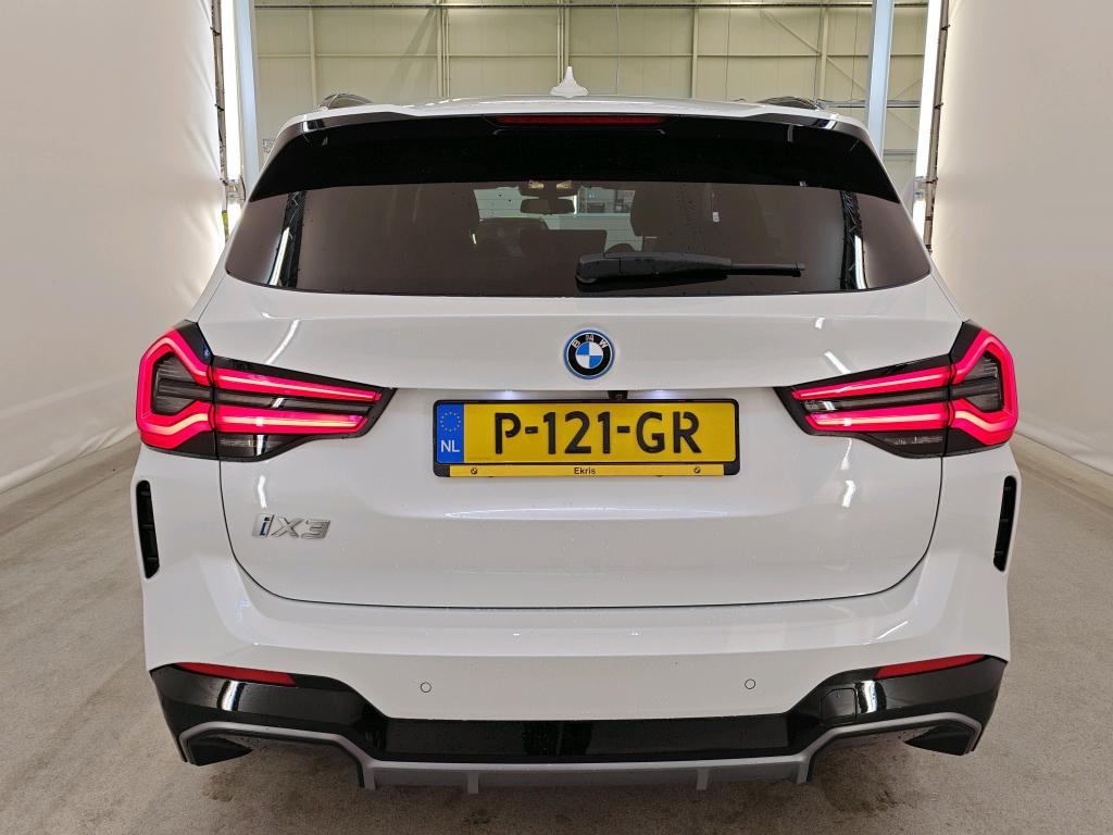 Foto 18 van BMW ix3