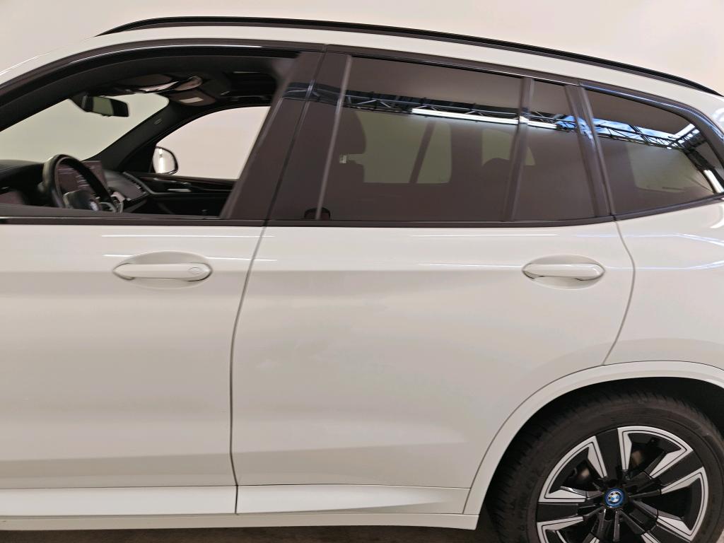 Foto 19 van BMW ix3