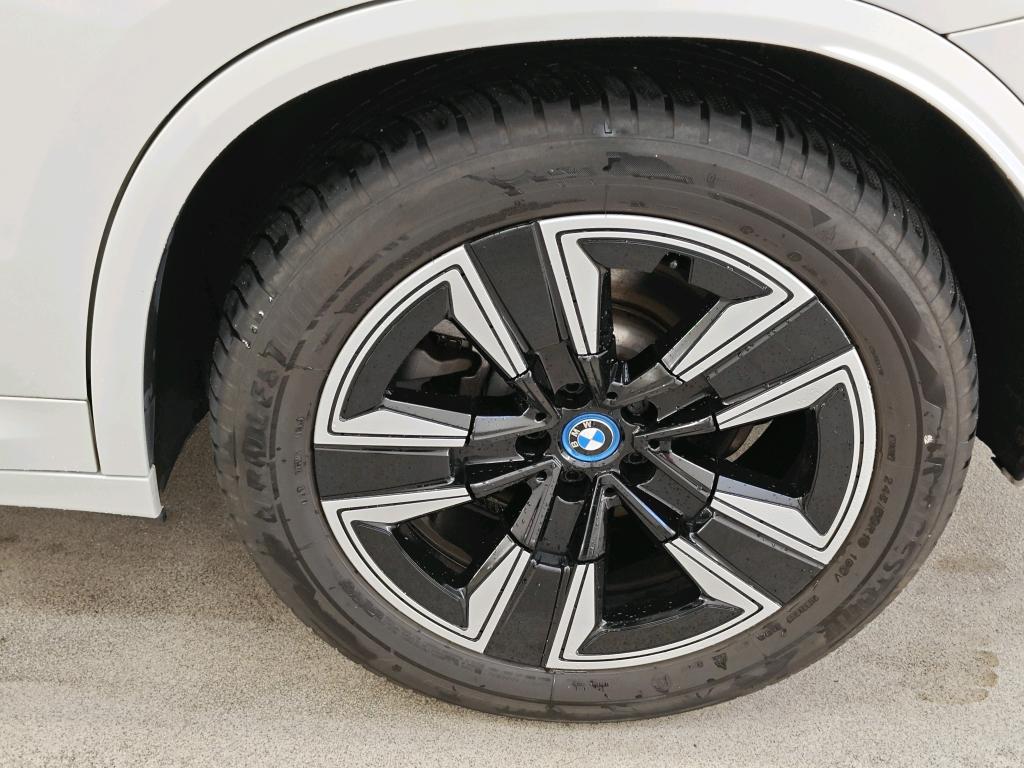 Foto 28 van BMW ix3