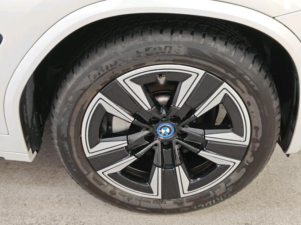 Foto 30 van BMW ix3