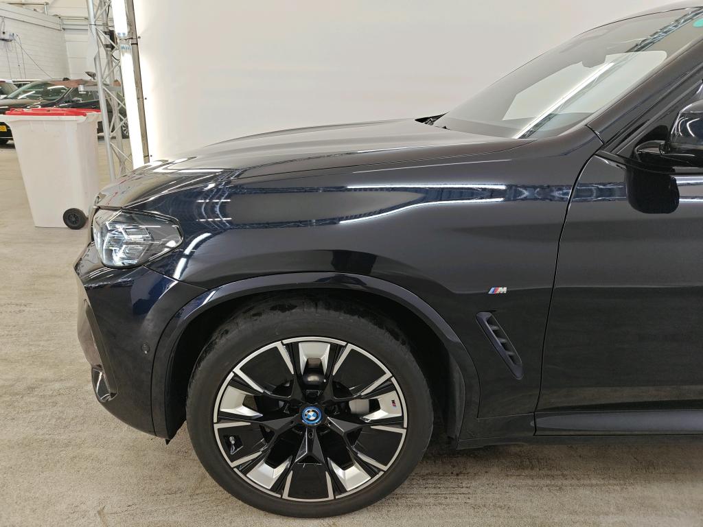 Foto 11 van BMW ix3