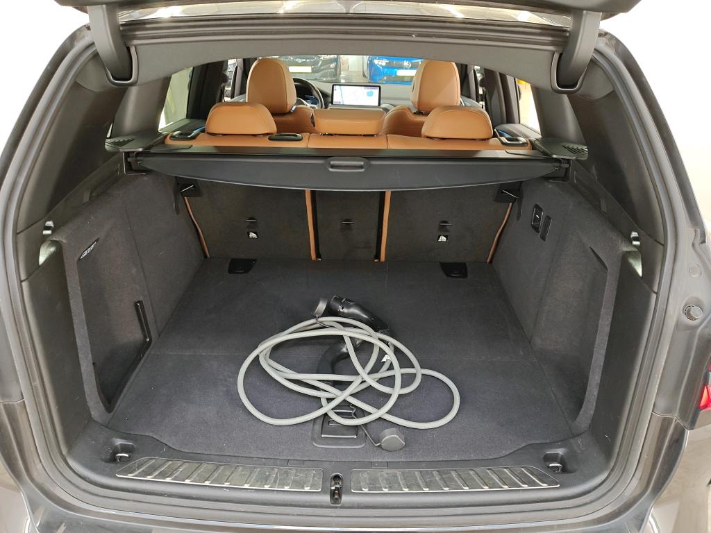 Foto 11 van BMW ix3