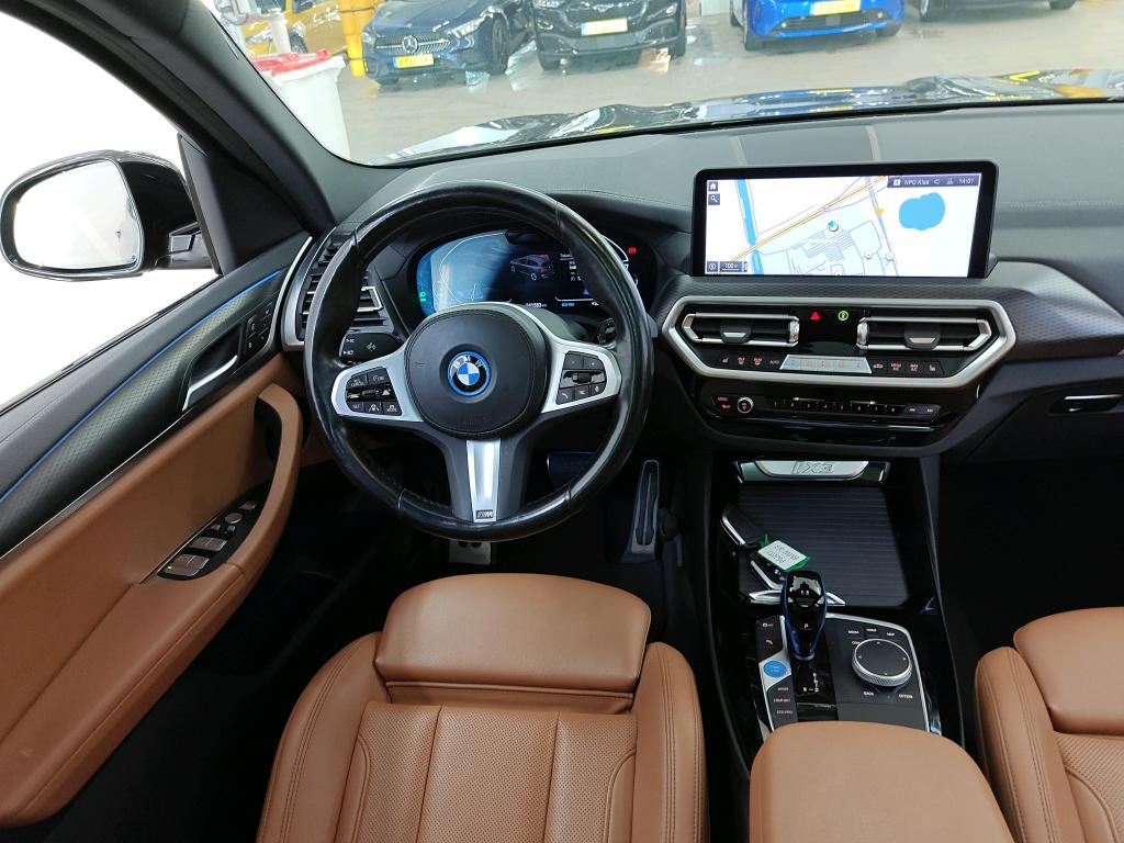Foto 17 van BMW ix3