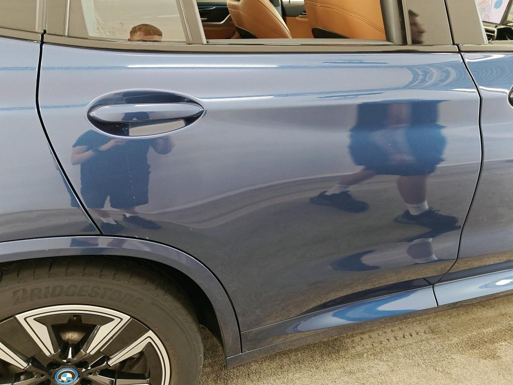 Foto 9 van BMW ix3