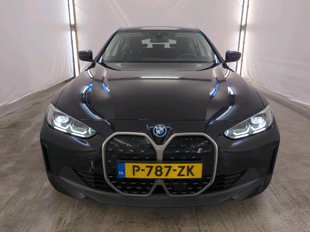 Foto 15 van BMW i4