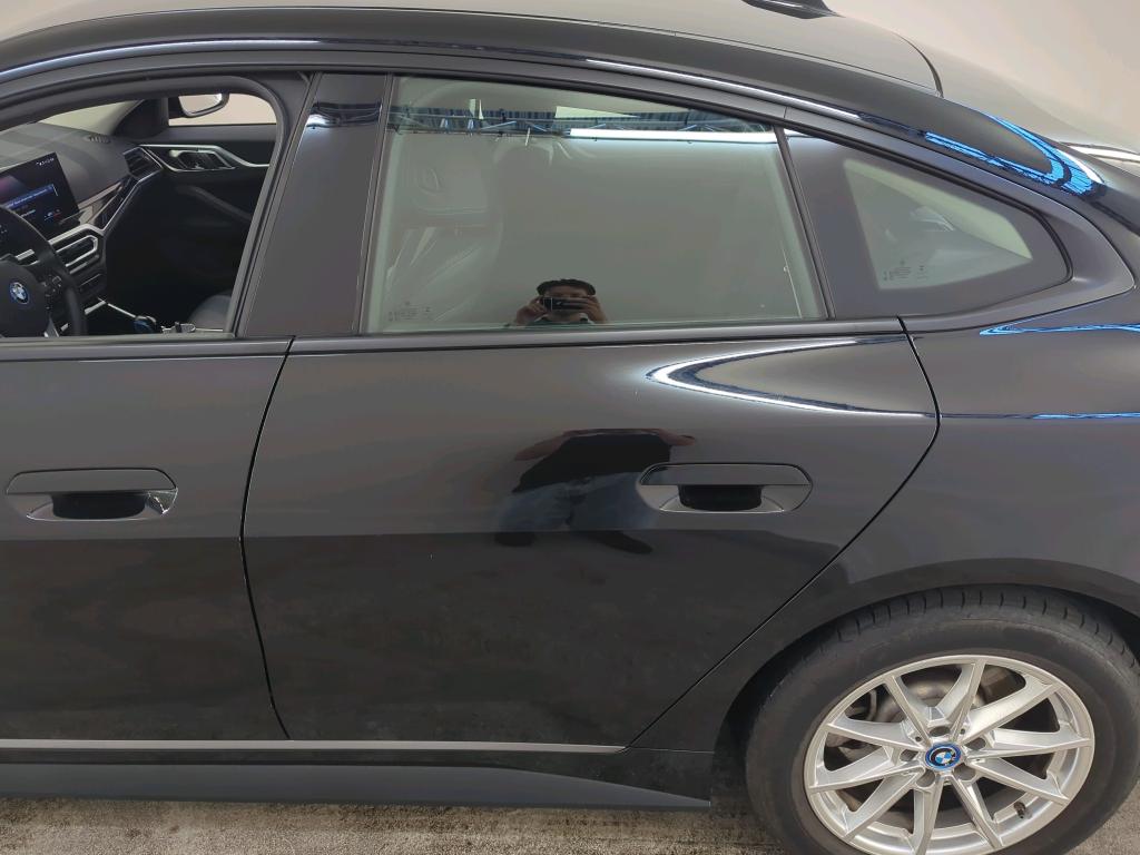Foto 19 van BMW i4