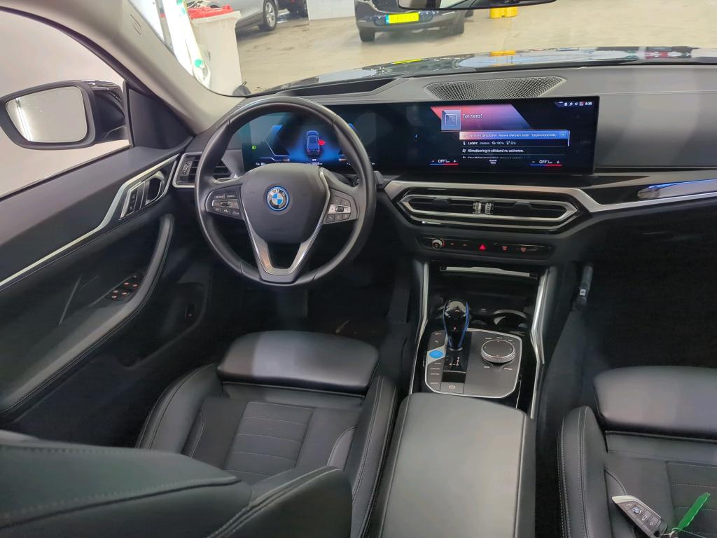 Foto 23 van BMW i4