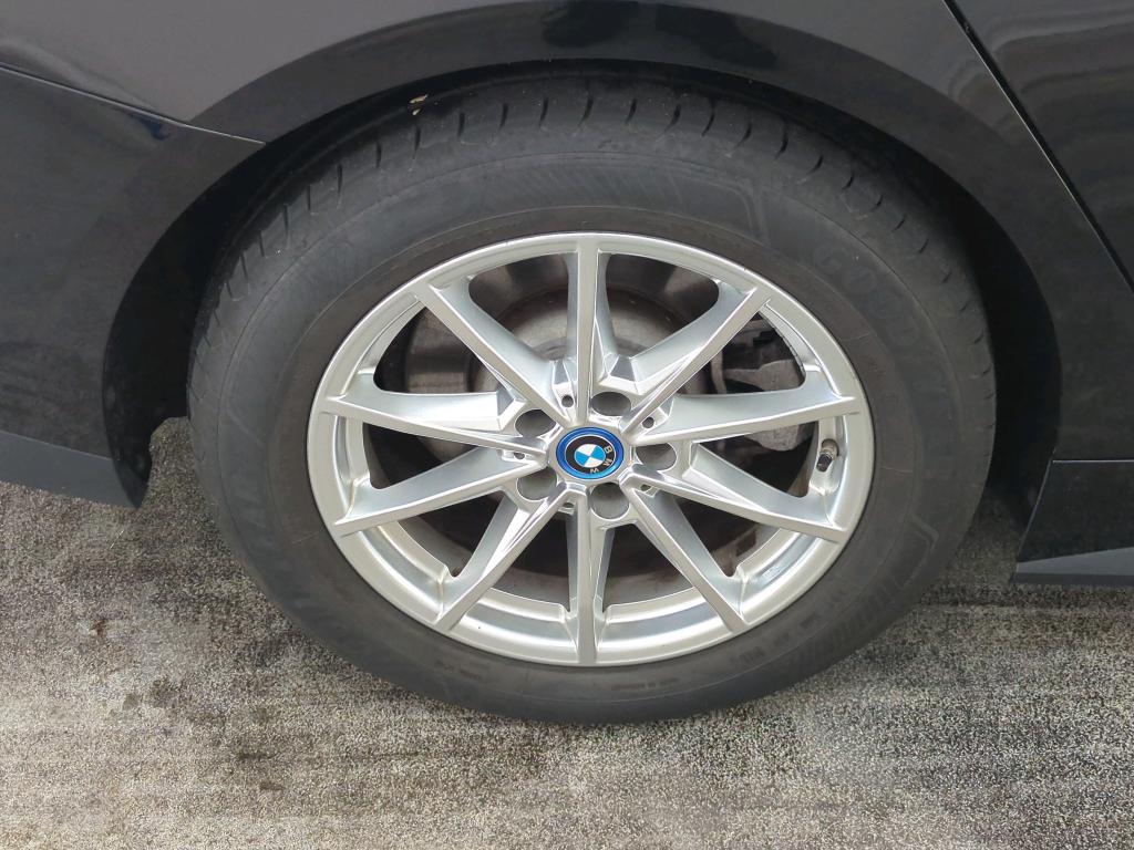Foto 26 van BMW i4
