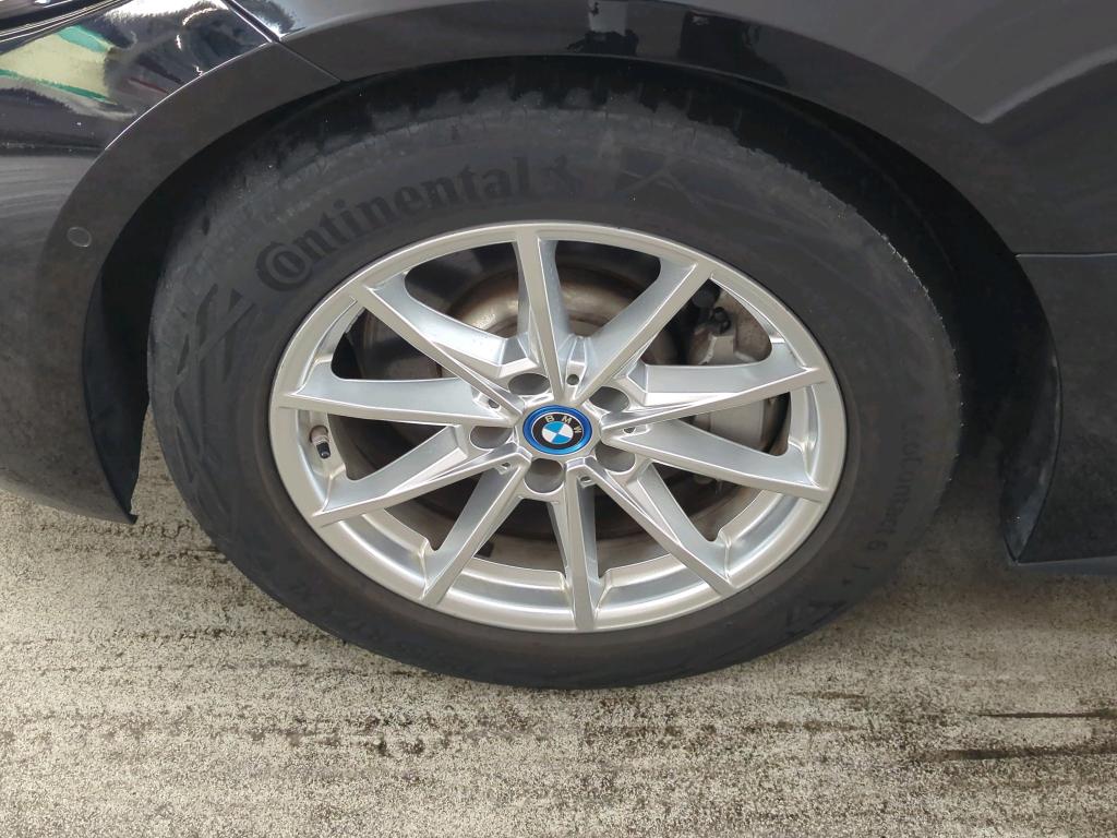 Foto 36 van BMW i4