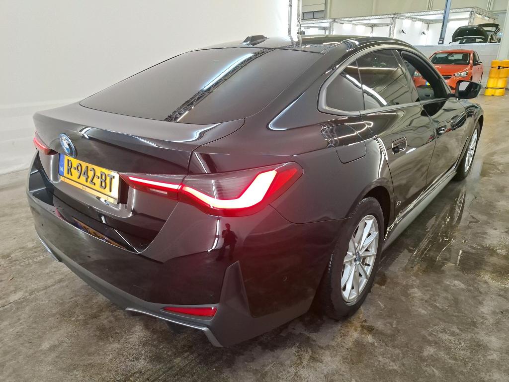 Foto 2 van BMW i4