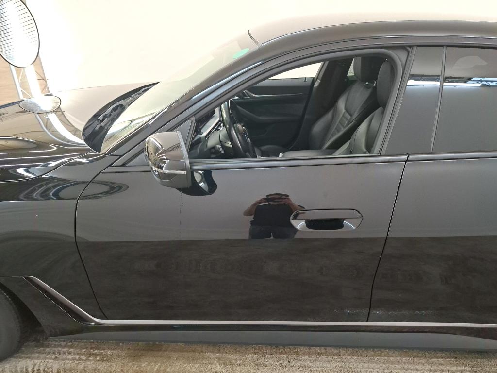 Foto 7 van BMW i4