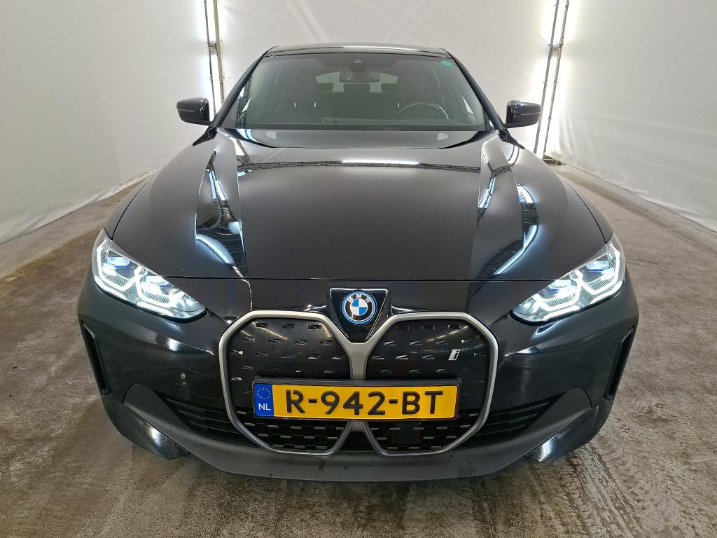 Foto 10 van BMW i4