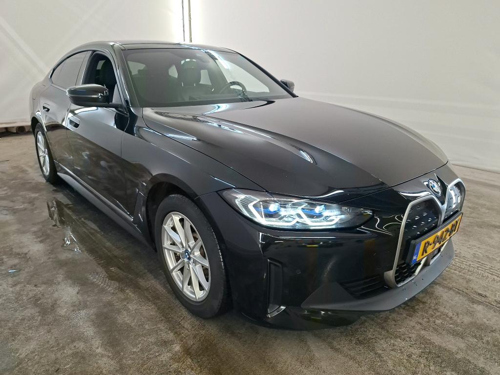 Foto 11 van BMW i4