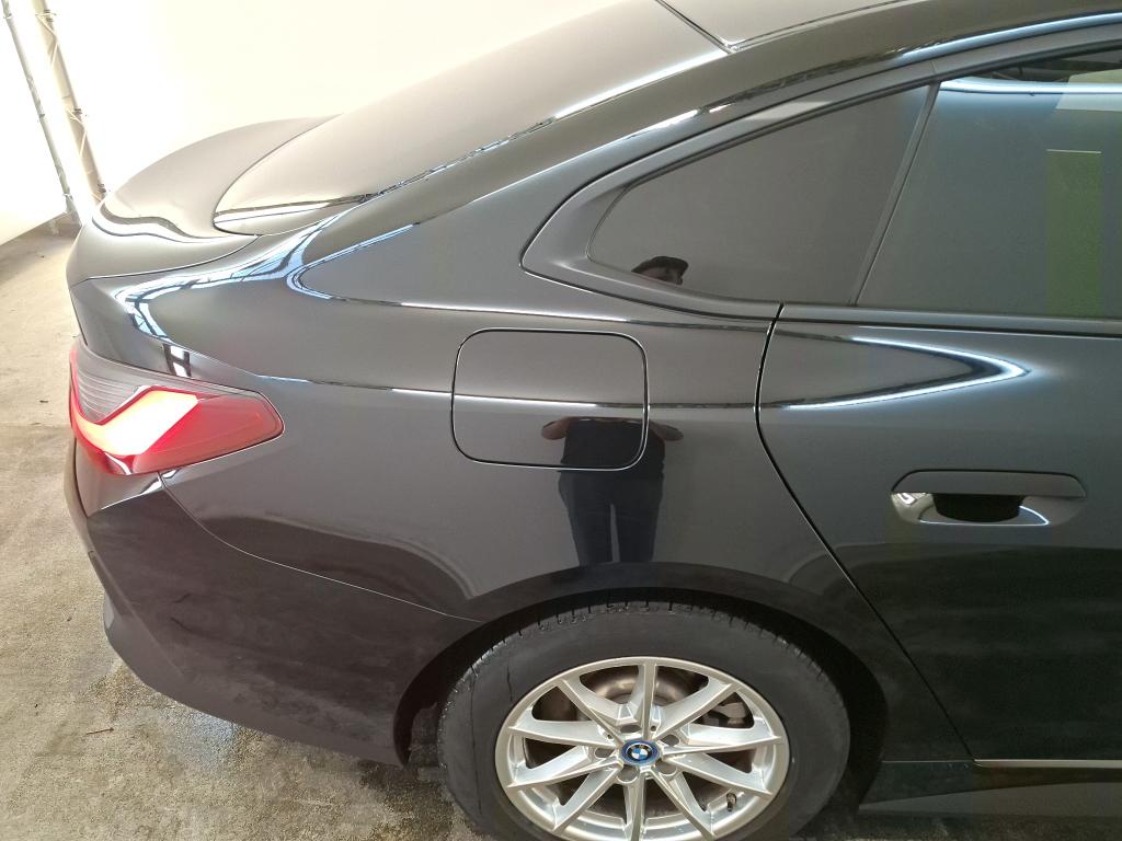 Foto 15 van BMW i4