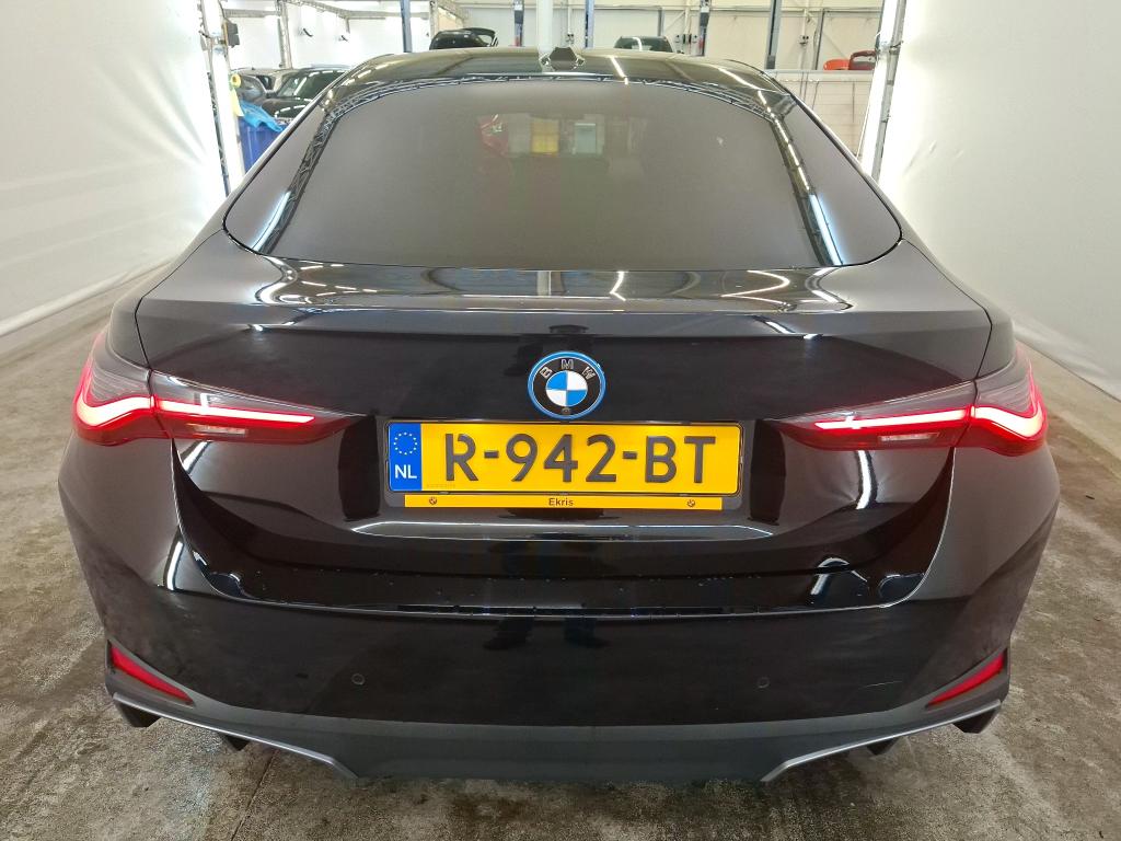 Foto 17 van BMW i4