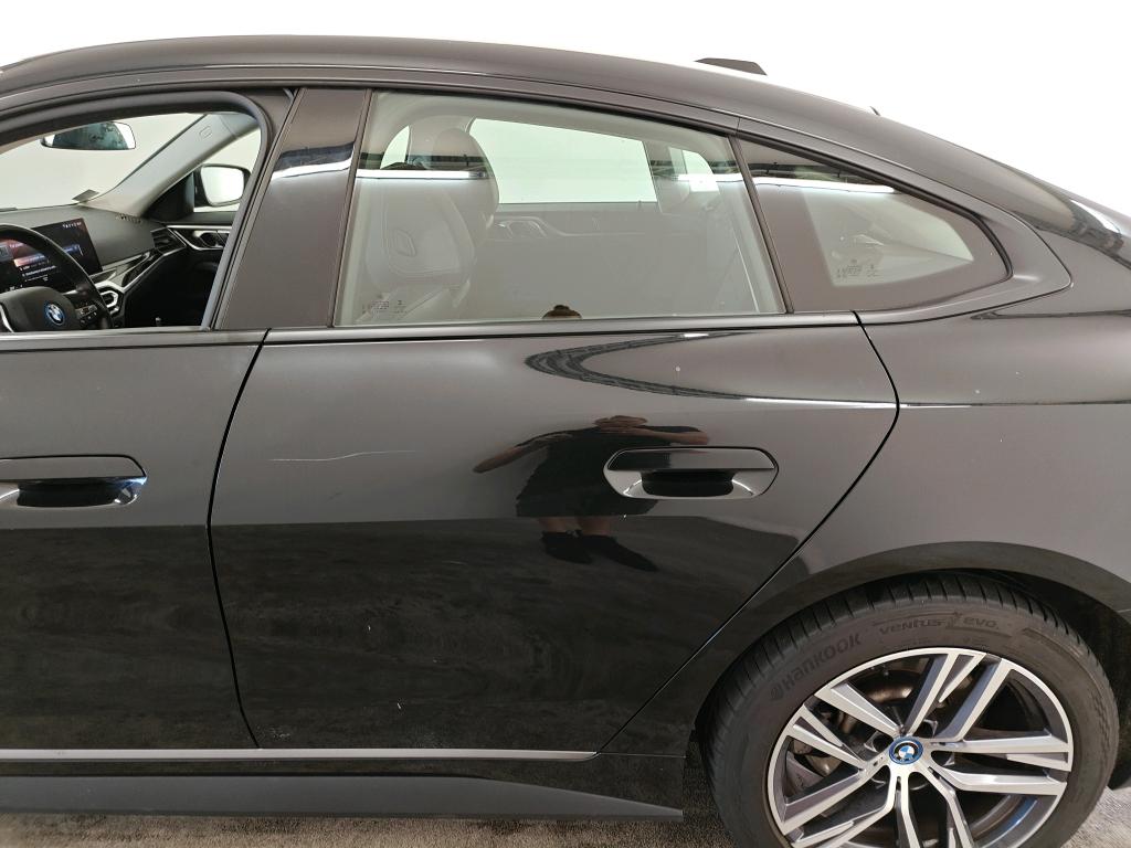 Foto 12 van BMW i4