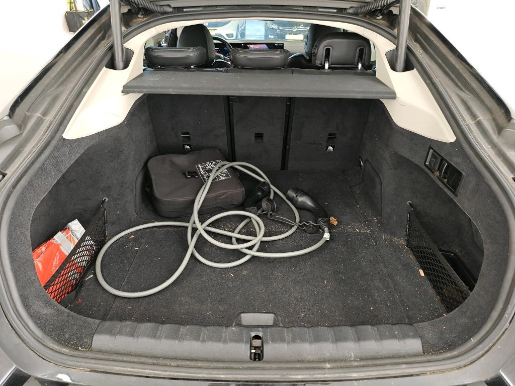 Foto 21 van BMW i4