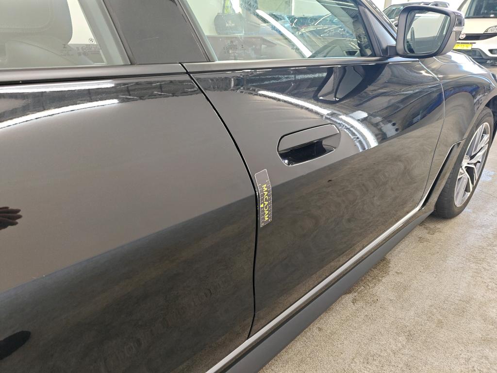 Foto 38 van BMW i4