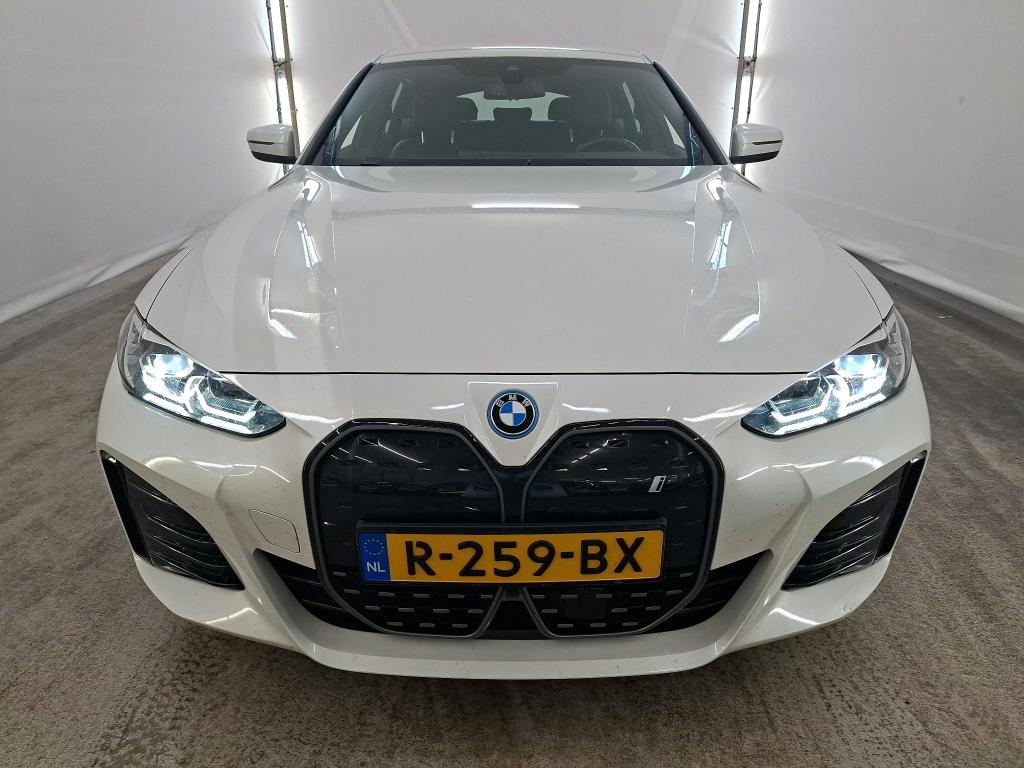 Foto 10 van BMW i4