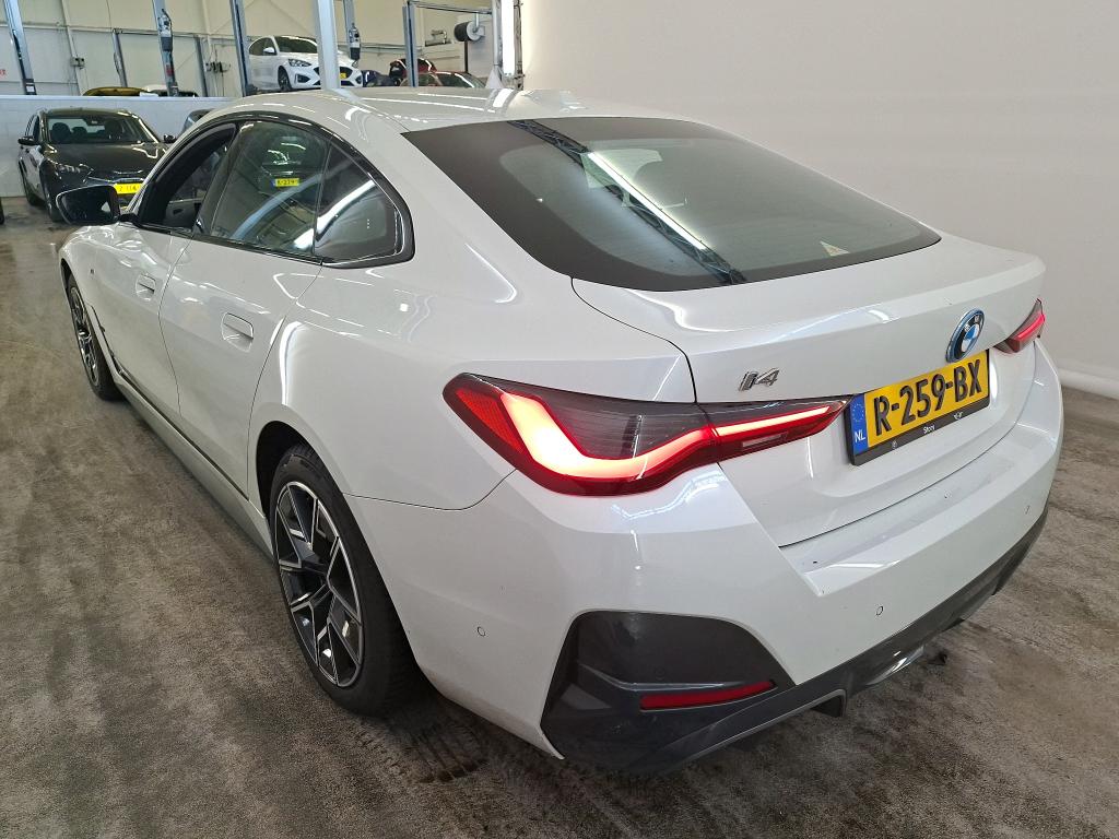 Foto 15 van BMW i4