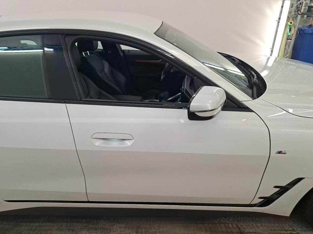 Foto 24 van BMW i4