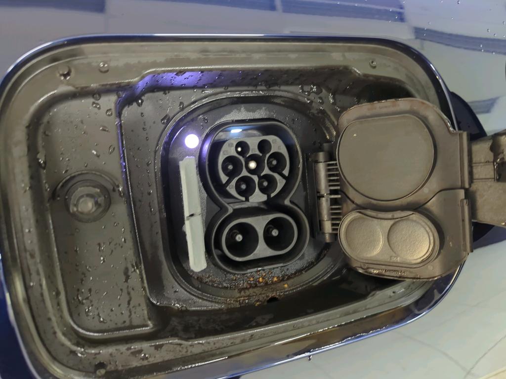 Foto 11 van BMW i4