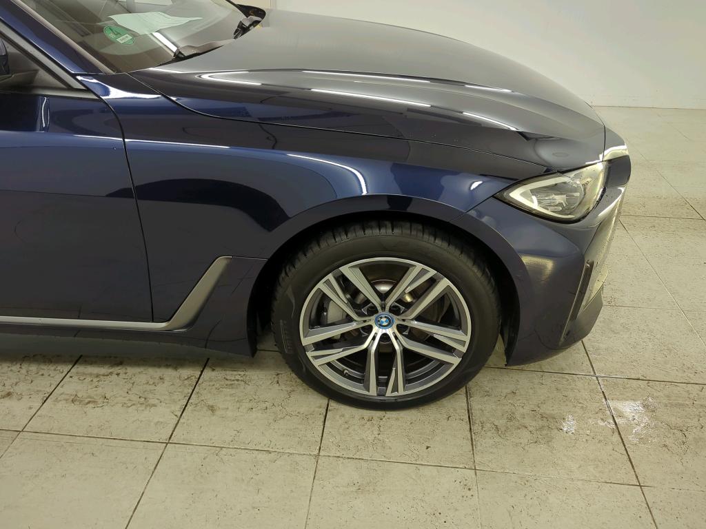 Foto 14 van BMW i4