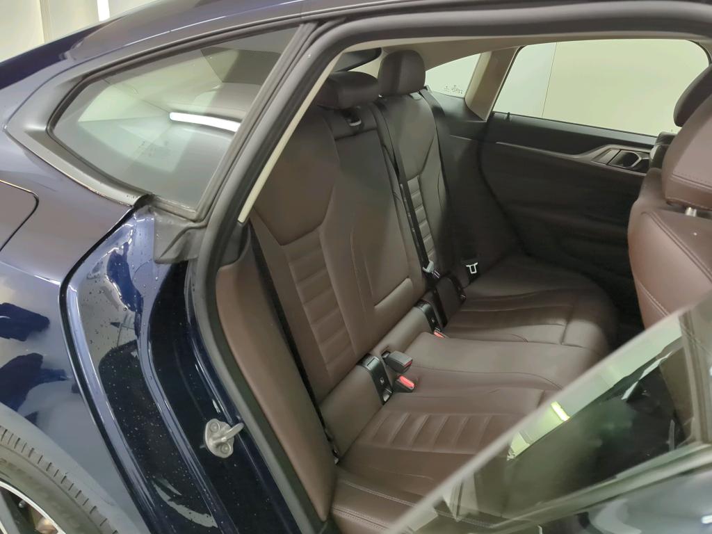 Foto 15 van BMW i4