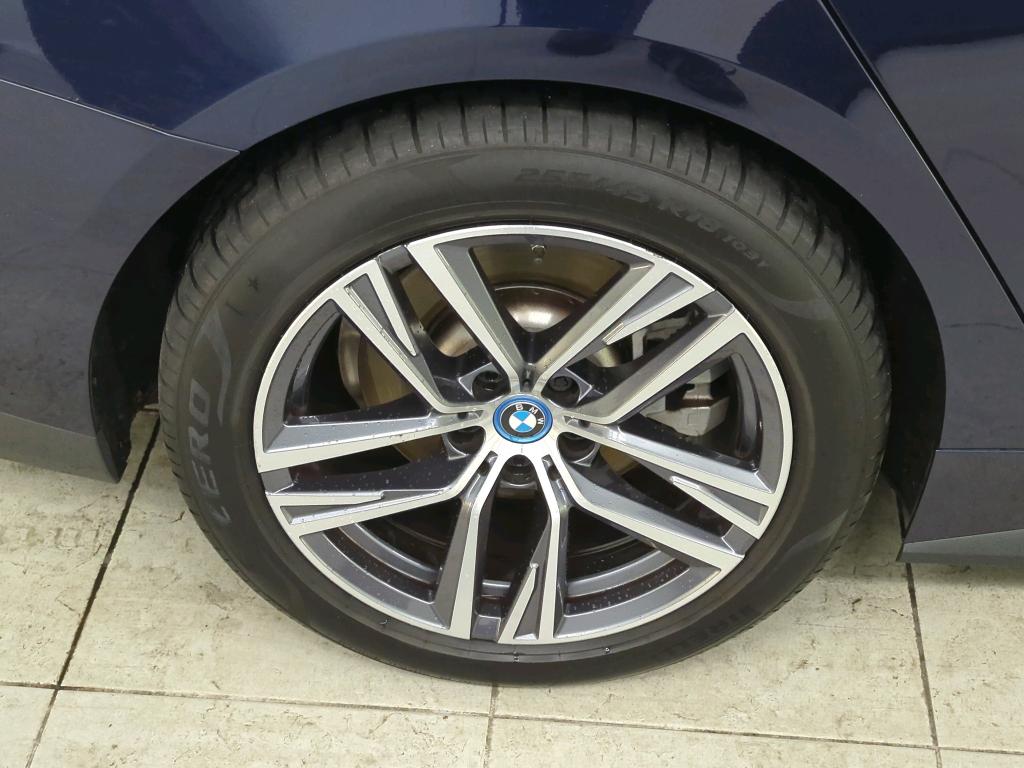 Foto 18 van BMW i4