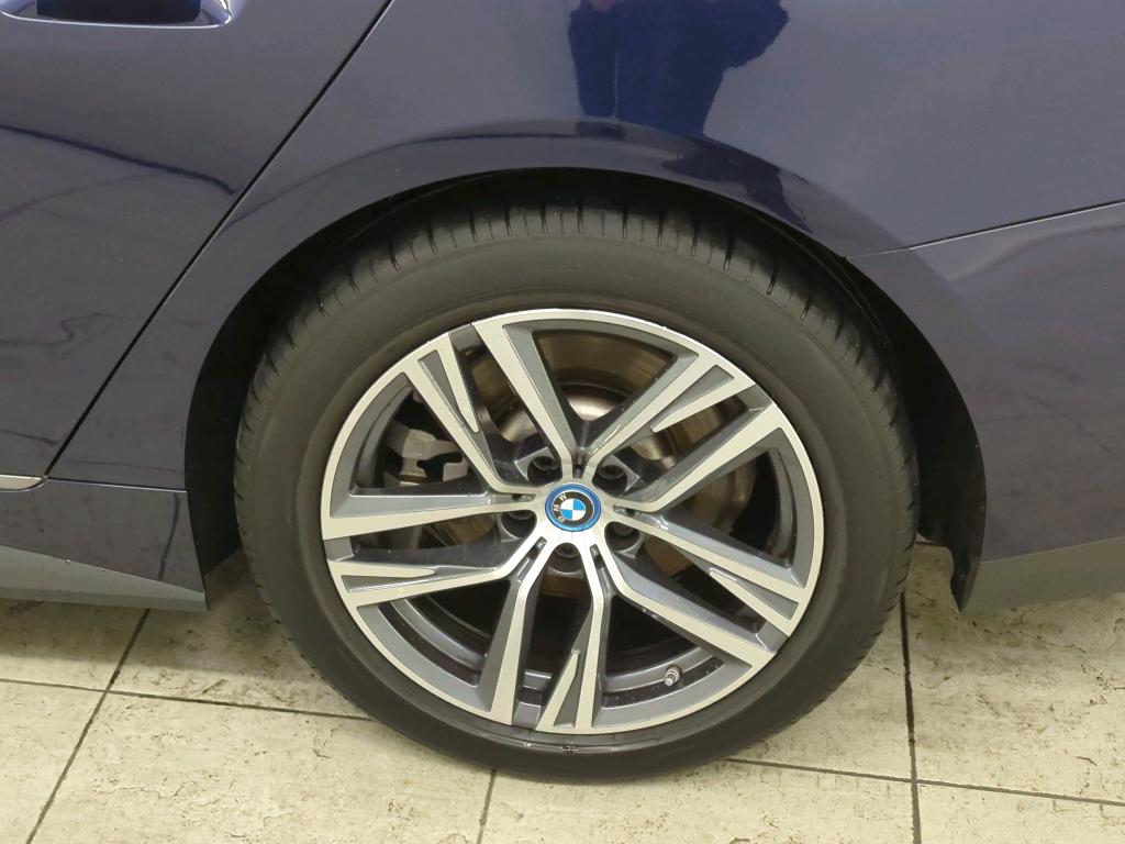 Foto 22 van BMW i4