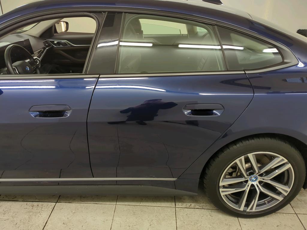 Foto 24 van BMW i4