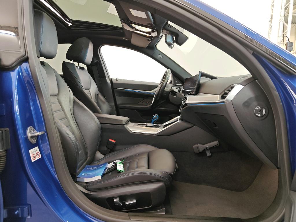 Photo 4 of BMW i4